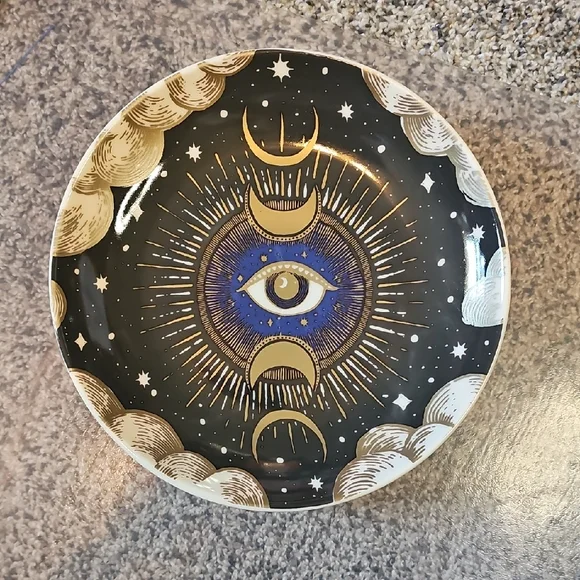 Mystical Eye NWT Design Plates - Picture 1 of 5